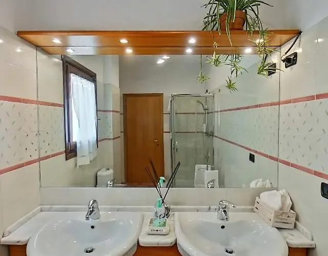 アパート La Casa Di Tilde ヴィッキオ